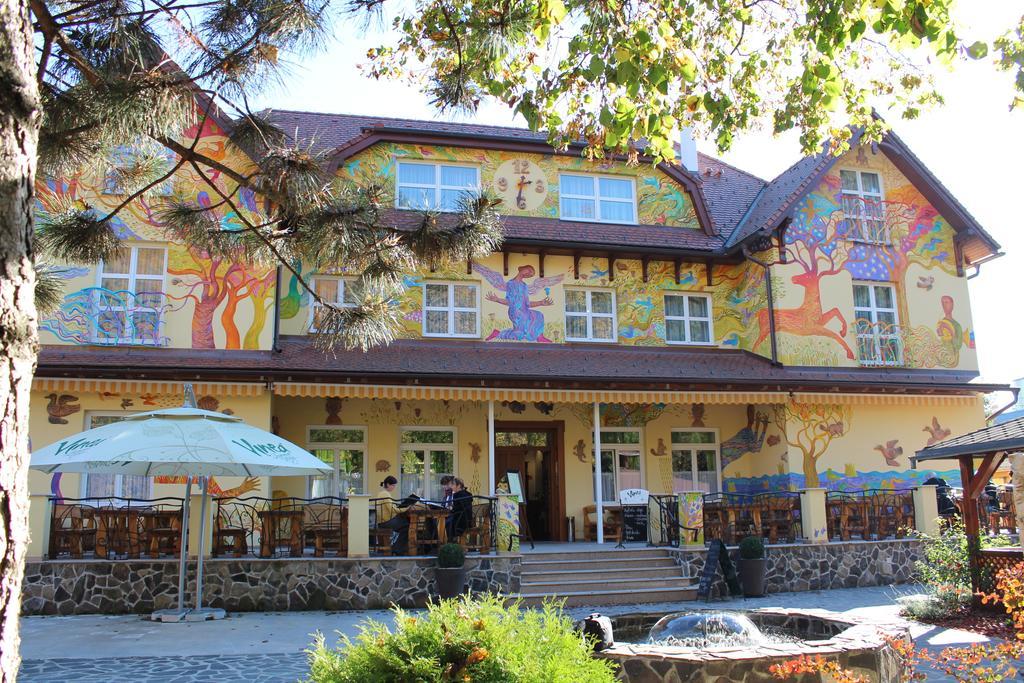 Hotel Encian Rajecké Teplice Extérieur photo